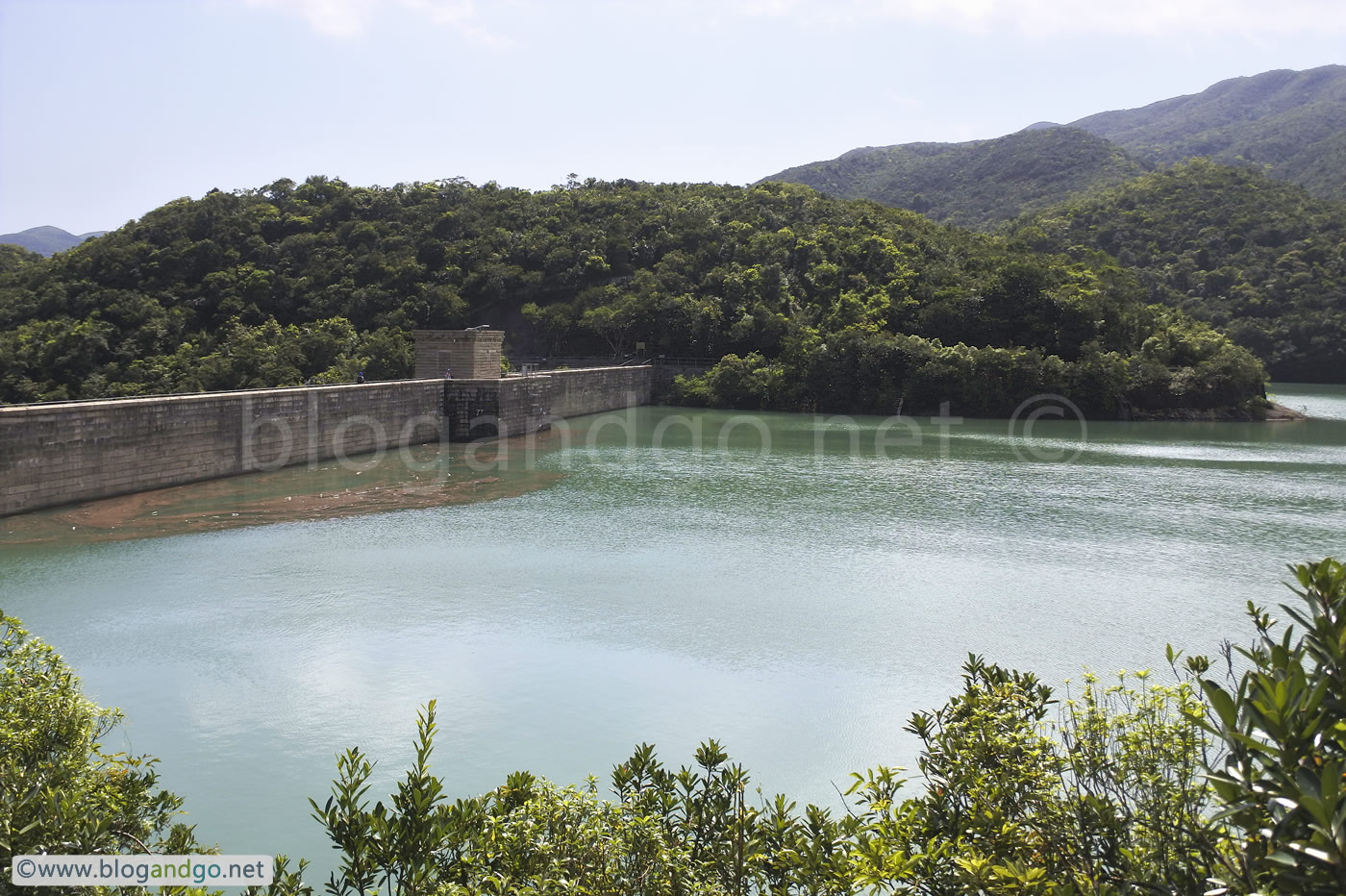 HK Trail 6 - Tai Tam Reservoir and Mound.jpg